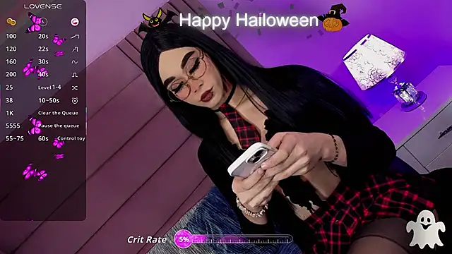 Snapshot of kimMaddiee chatting on October 31, 2025, 8:43 pm kimMaddiee online show from October 31, 2025, 8:43 pm