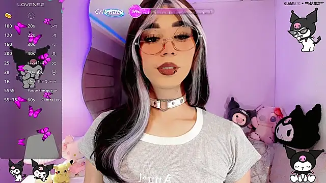 Snapshot of kimMaddiee chatting on November 11, 2025, 9:26 pm kimMaddiee online show from November 11, 2025, 9:26 pm