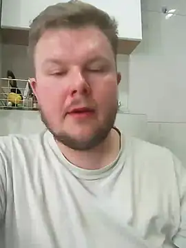 Snapshot of titovilan_PL chatting on March 13, 2026, 8:59 pm titovilan PL online show from March 13, 2026, 8:59 pm
