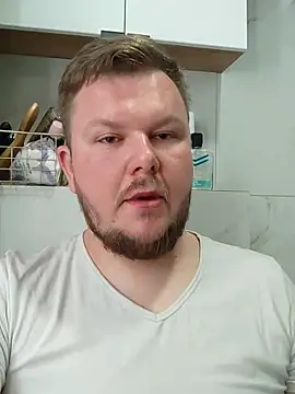 Snapshot of titovilan_PL chatting on April 29, 2026, 2:48 am titovilan PL online show from April 29, 2026, 2:48 am