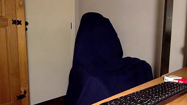 Snapshot of Smoker_Ginger chatting on November 10, 2025, 12:31 am Smoker Ginger online show from November 10, 2025, 12:31 am