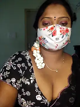 Snapshot of vani-09 chatting on March 4, 2025, 10:35 am vani-09 online show from March 4, 2025, 10:35 am