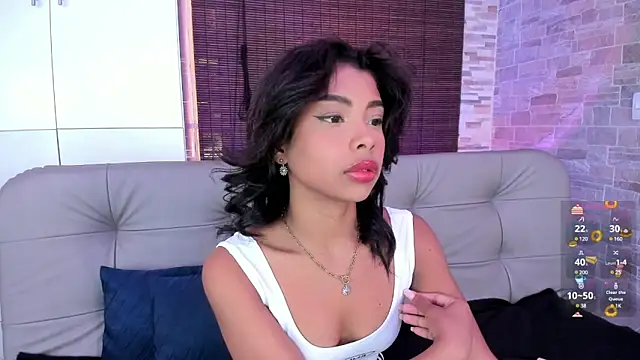 Snapshot of cinnamon_kyla chatting on March 17, 2025, 1:50 pm cinnamon kyla online show from March 17, 2025, 1:50 pm