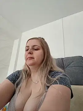 Snapshot of Lady_nice_cat chatting on May 16, 2026, 5:59 am Lady nice cat online show from May 16, 2026, 5:59 am