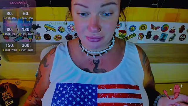 EllieOz online show from September 20, 2025, 12:39 pm