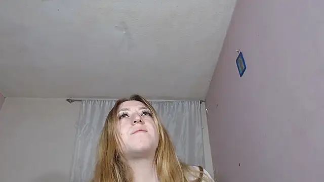 hazisabel online show from June 19, 2026, 2:38 am