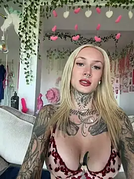 Stella-Kink online show from July 22, 2026, 7:11 am