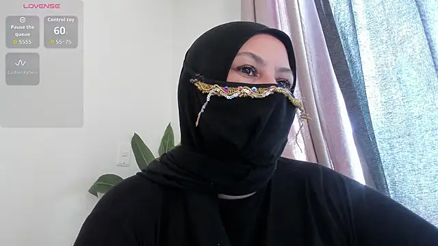Amina hafsa online show from May 18, 2026, 5:52 pm