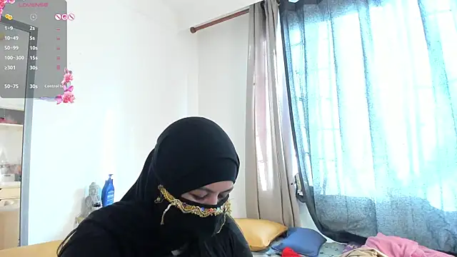 Amina hafsa online show from June 12, 2026, 9:25 pm