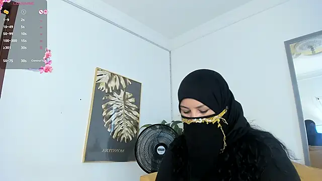 Amina hafsa online show from June 19, 2026, 8:34 pm