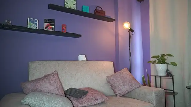 roselinedior online show from July 6, 2026, 4:42 pm