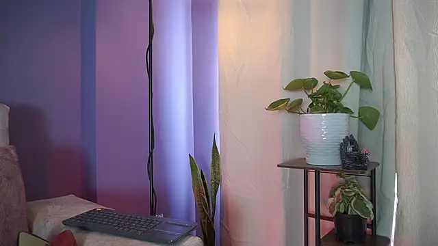 roselinedior online show from July 13, 2026, 5:16 pm