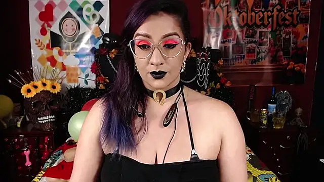 andreafetishx online show from October 2, 2025, 3:24 am