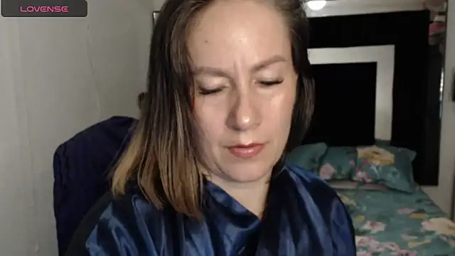 Snapshot of CATRINA-83 chatting on May 16, 2026, 12:40 am CATRINA-83 online show from May 16, 2026, 12:40 am