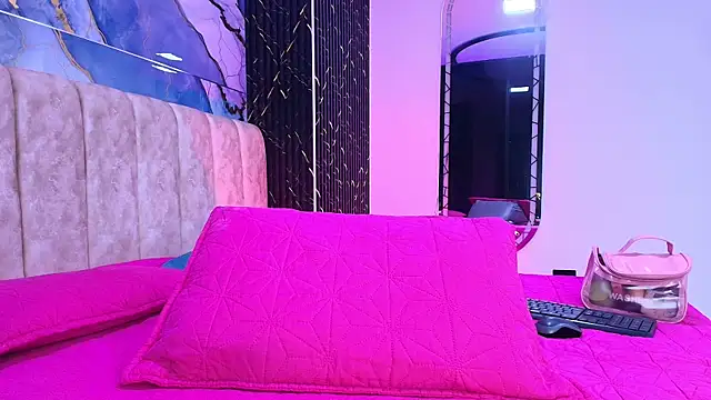 arl chloee online show from July 30, 2026, 3:05 am