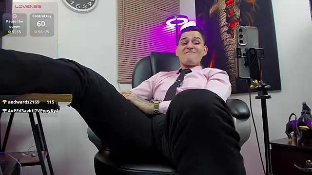 Nicolas Fellener online show from September 24, 2025, 3:43 am