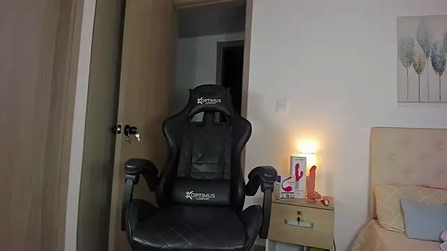 brenda x 69 online show from February 11, 2025, 1:10 am