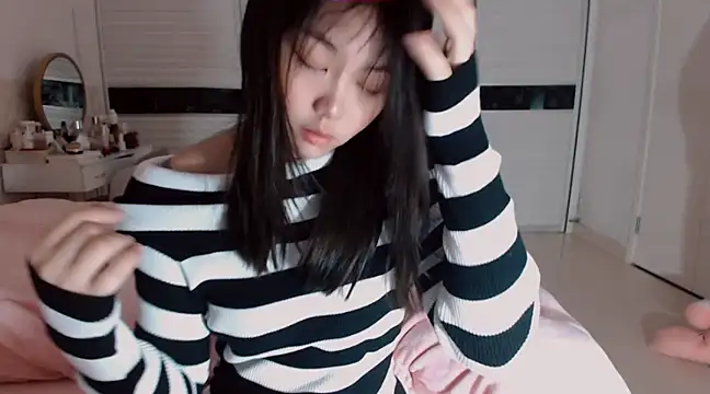 -Lucky Girl online show from February 19, 2025, 11:14 pm