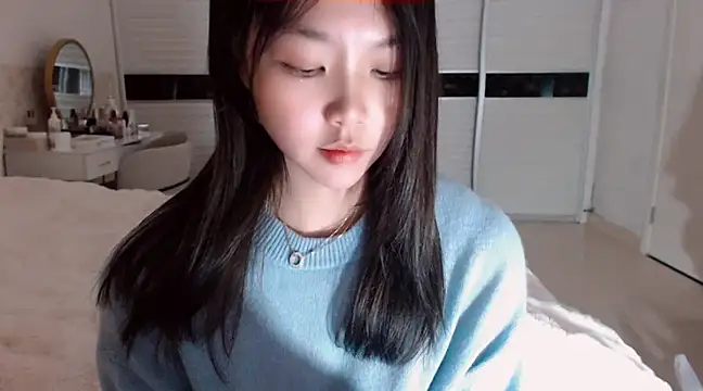 -Lucky Girl online show from March 4, 2025, 3:37 pm