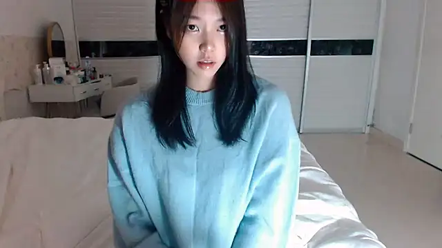 -Lucky Girl online show from October 17, 2025, 5:10 am