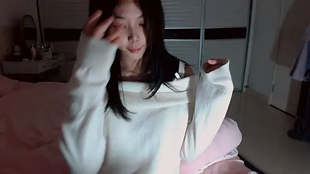 -Lucky Girl online show from January 7, 2026, 11:56 am