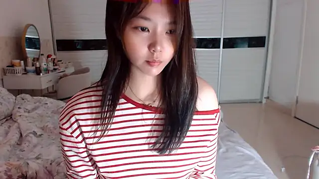 Snapshot of -Lucky_Girl chatting on May 24, 2026, 1:32 am -Lucky Girl online show from May 24, 2026, 1:32 am