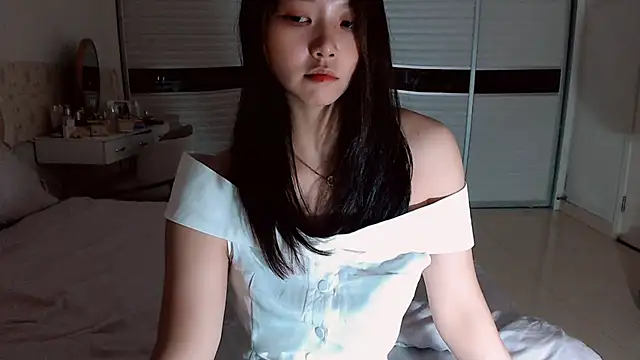 Snapshot of -Lucky_Girl chatting on June 2, 2026, 1:57 pm -Lucky Girl online show from June 2, 2026, 1:57 pm