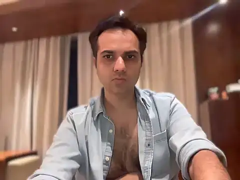 immog727 online show from April 9, 2026, 5:40 pm