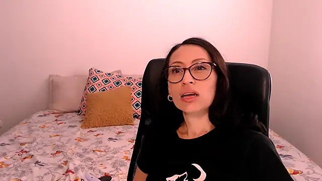 AliceRossi online show from September 9, 2025, 3:44 pm