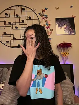  Neeka  online show from February 3, 2025, 11:09 am