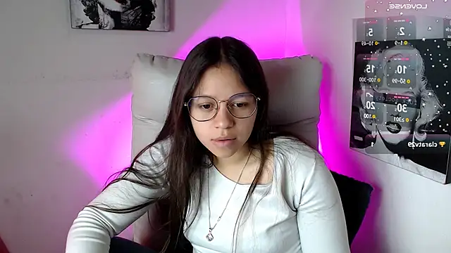 SamanthaRoldaan online show from March 10, 2025, 4:57 pm