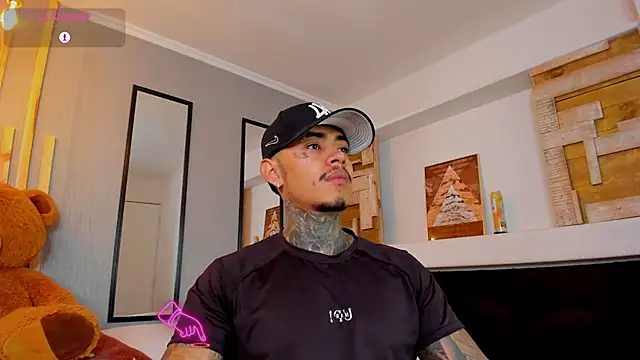 Snapshot of JordanSmiith_ chatting on March 2, 2025, 3:37 pm JordanSmiith online show from March 2, 2025, 3:37 pm