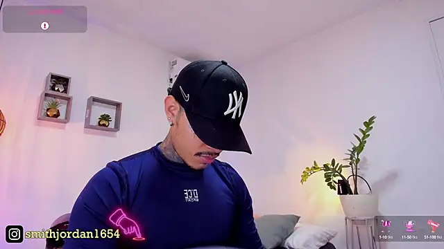 Snapshot of JordanSmiith_ chatting on March 10, 2025, 8:34 pm JordanSmiith online show from March 10, 2025, 8:34 pm