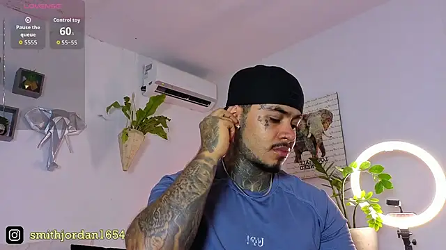 Snapshot of JordanSmiith_ chatting on November 12, 2025, 8:41 pm JordanSmiith online show from November 12, 2025, 8:41 pm