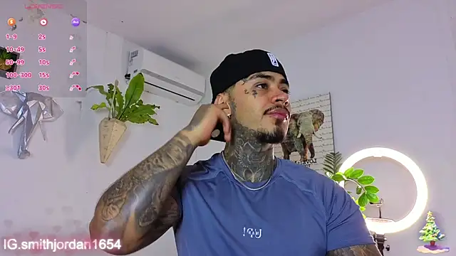 JordanSmiith  online show from December 2, 2025, 8:59 pm