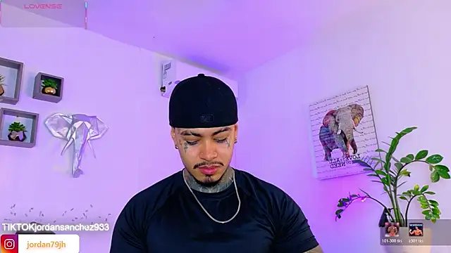 JordanSmiith  online show from April 27, 2026, 8:29 pm