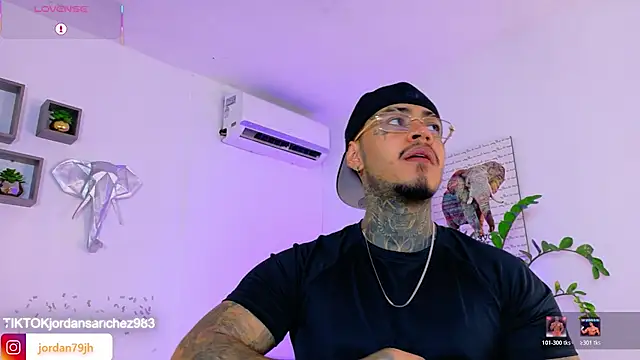 JordanSmiith  online show from May 1, 2026, 9:19 pm