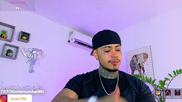 Snapshot of JordanSmiith_ chatting on May 31, 2026, 2:35 pm JordanSmiith online show from May 31, 2026, 2:35 pm