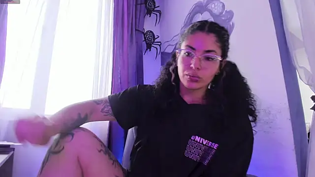 witchviolet online show from November 23, 2025, 9:36 pm