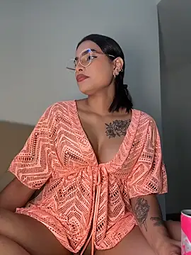 Snapshot of maykka chatting on May 14, 2026, 10:22 am maykka online show from May 14, 2026, 10:22 am