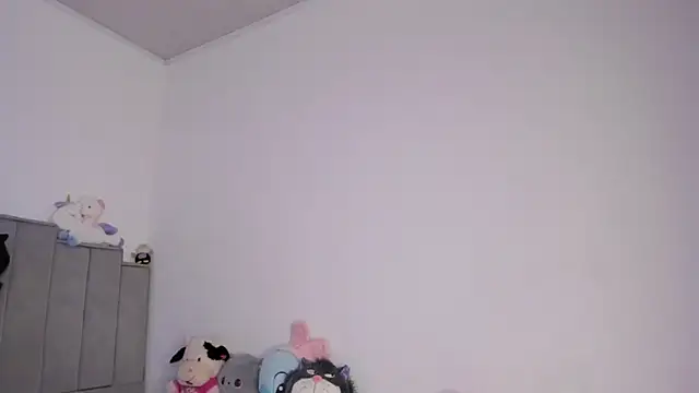 chloe watson  online show from July 3, 2026, 8:26 pm