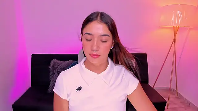 Snapshot of Antonella_Grayy chatting on May 27, 2026, 9:23 pm Antonella Grayy online show from May 27, 2026, 9:23 pm