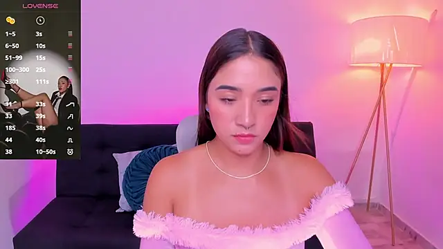 Snapshot of Antonella_Grayy chatting on June 1, 2026, 8:21 pm Antonella Grayy online show from June 1, 2026, 8:21 pm