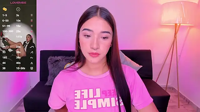 Snapshot of Antonella_Grayy chatting on June 6, 2026, 5:50 pm Antonella Grayy online show from June 6, 2026, 5:50 pm