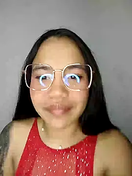 Snapshot of leila_22 chatting on December 26, 2024, 9:55 am leila 22 online show from December 26, 2024, 9:55 am