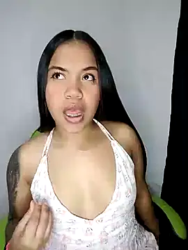 Snapshot of leila_22 chatting on December 31, 2024, 12:46 pm leila 22 online show from December 31, 2024, 12:46 pm