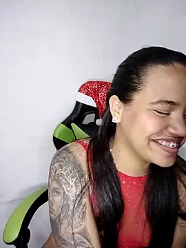 Snapshot of leila_22 chatting on January 4, 2025, 12:05 pm leila 22 online show from January 4, 2025, 12:05 pm