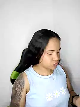 Snapshot of leila_22 chatting on January 26, 2025, 9:51 am leila 22 online show from January 26, 2025, 9:51 am