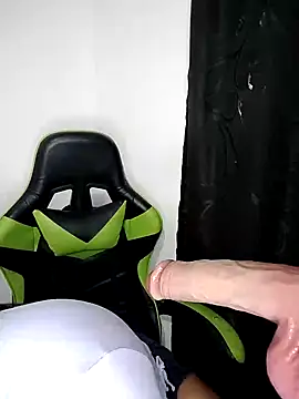 Snapshot of leila_22 chatting on February 4, 2025, 11:16 am leila 22 online show from February 4, 2025, 11:16 am