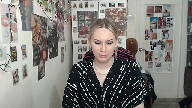 Snapshot of CapriScorpion chatting on December 29, 2024, 3:13 pm CapriScorpion online show from December 29, 2024, 3:13 pm